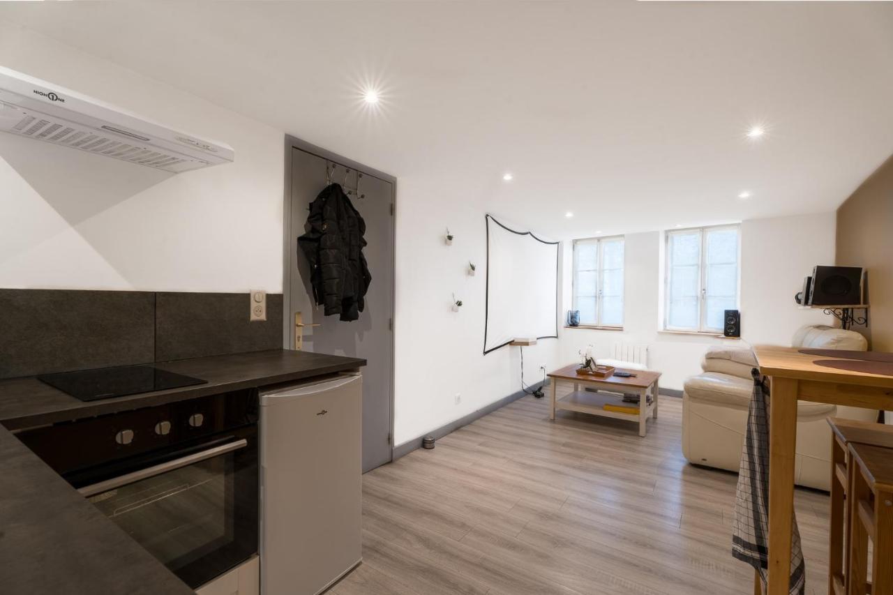 Appartement Spa Privatif Et Cinema Centre Ville Metz Bagian luar foto